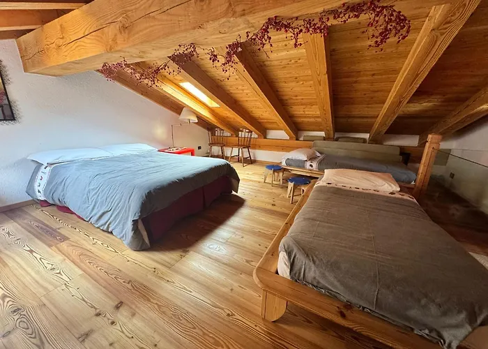 Aux Pieds Du Mont-blanc Mansarda *