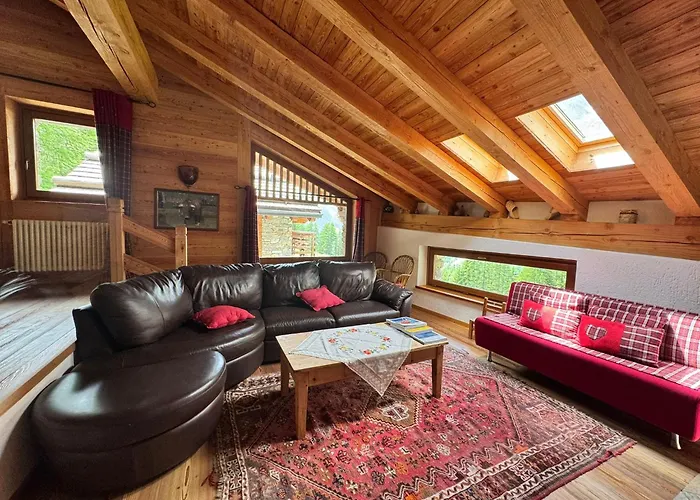 Aux Pieds Du Mont-blanc Mansarda クールマイユール