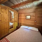 Aux Pieds Du Mont-blanc Mansarda Apartman *