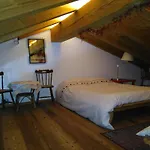 Aux Pieds Du Mont-blanc Mansarda Apartman