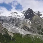 Apartman Aux Pieds Du Mont-blanc Mansarda