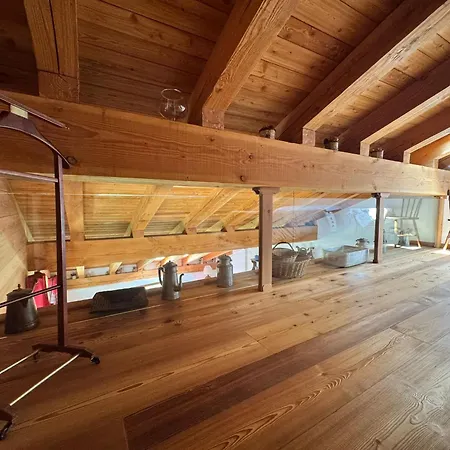 Aux Pieds Du Mont-blanc Mansarda Courmayeur