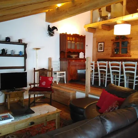 Chalet Aux Pieds Du Mont-blanc * Courmayeur