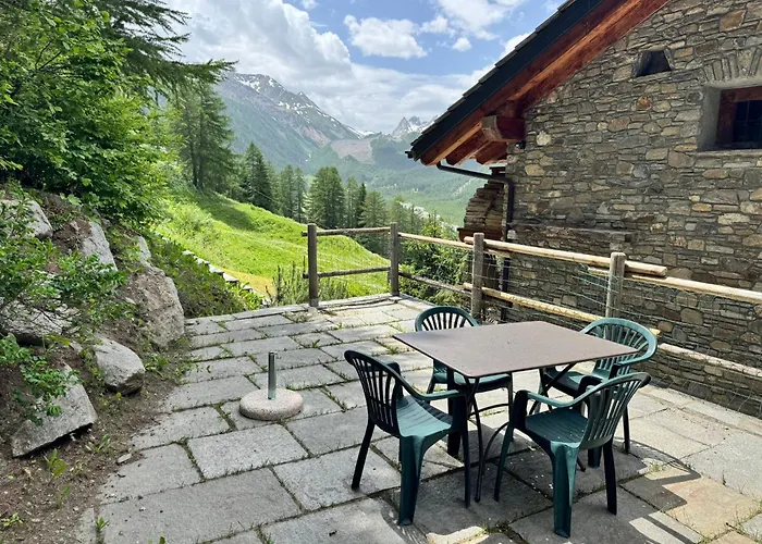 Aux Pieds Du Mont-blanc Mansarda