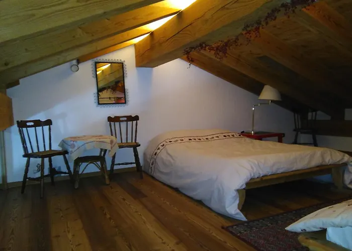 Aux Pieds Du Mont-blanc Mansarda Apartamento