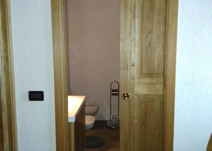 Aux Pieds Du Mont-blanc Mansarda Apartamento Courmayeur